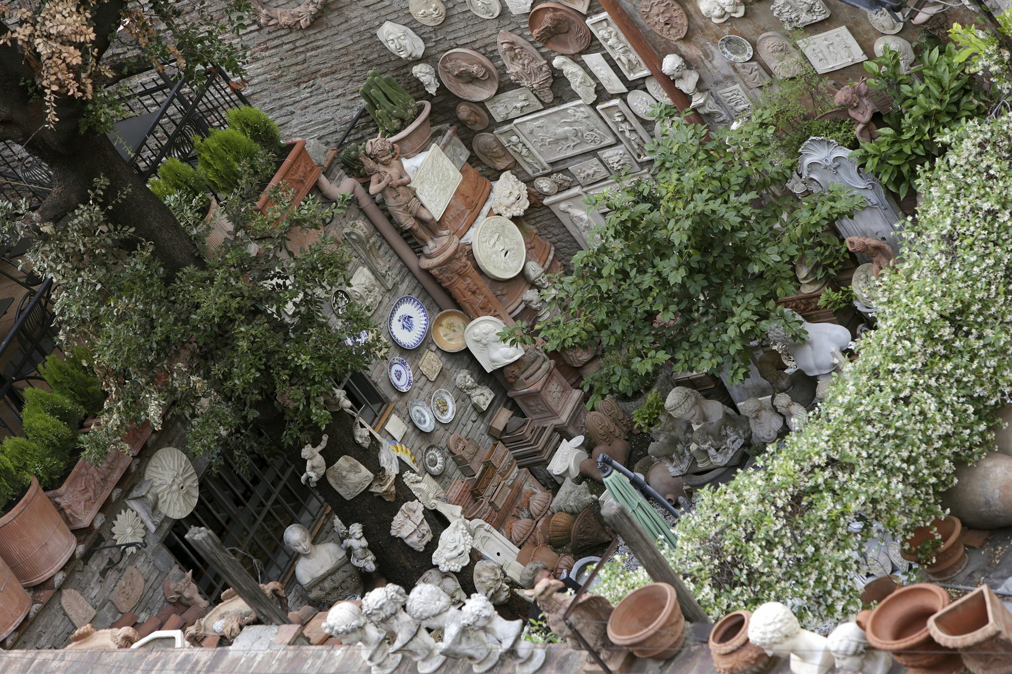At Forty-One Rome Luaran gambar
